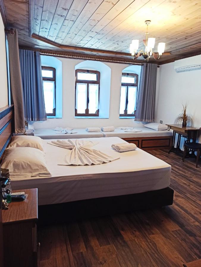 Boutique Hotel Praga Gjirokastra Kültér fotó