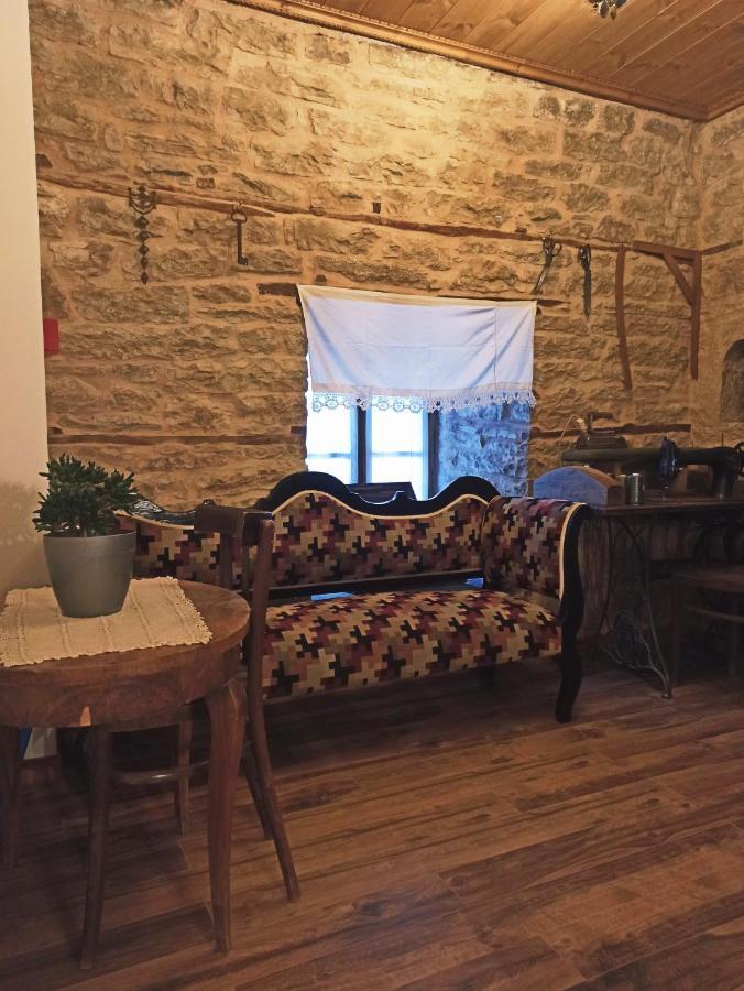 Boutique Hotel Praga Gjirokastra Kültér fotó
