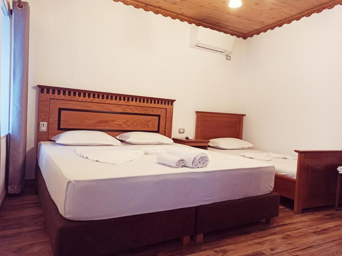Boutique Hotel Praga Gjirokastra Kültér fotó