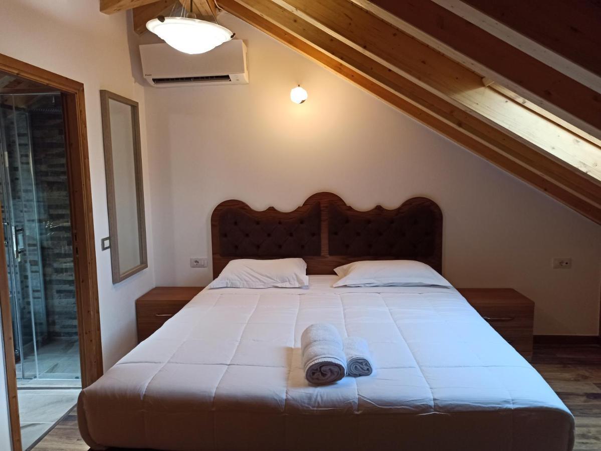 Boutique Hotel Praga Gjirokastra Kültér fotó