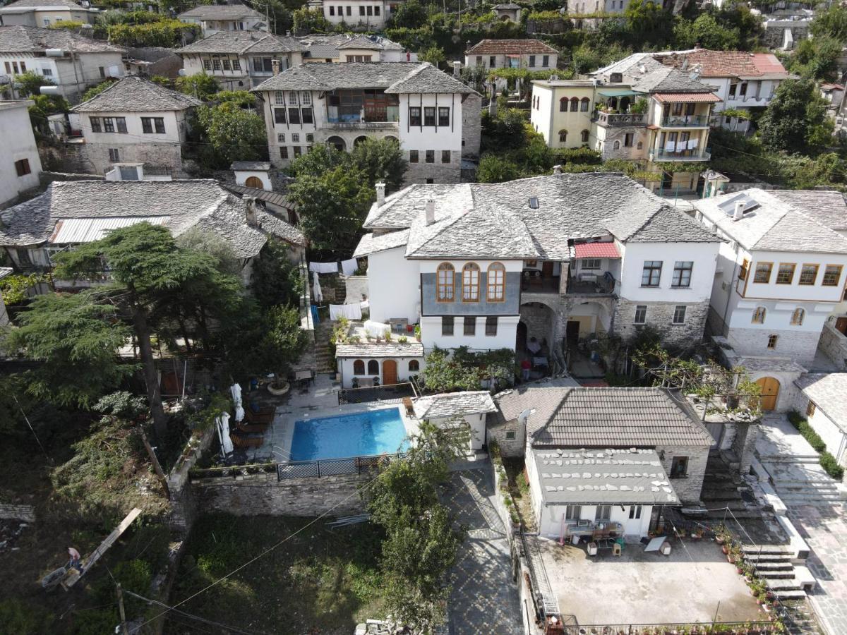 Boutique Hotel Praga Gjirokastra Kültér fotó