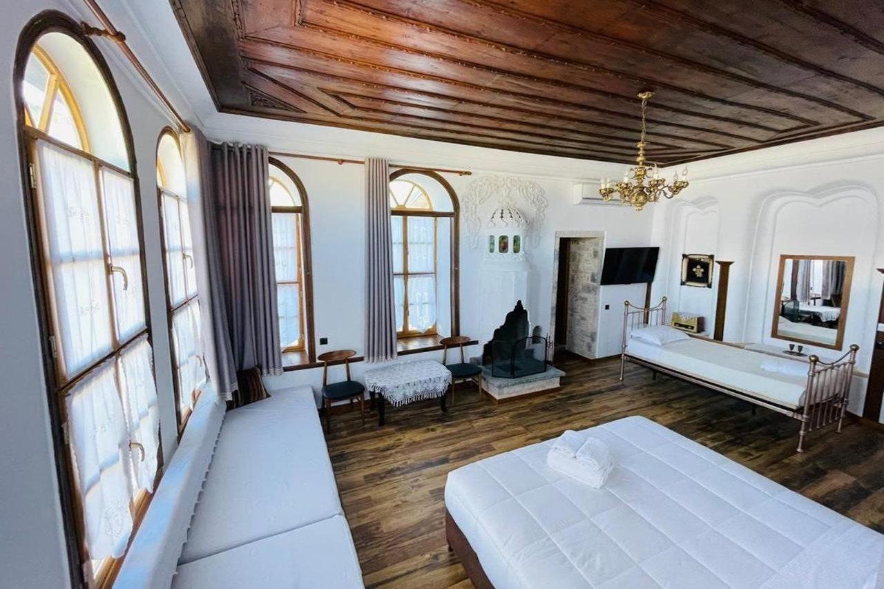 Boutique Hotel Praga Gjirokastra Kültér fotó